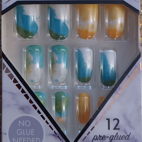 Colorful Press On Nails - Picture 3 of 4